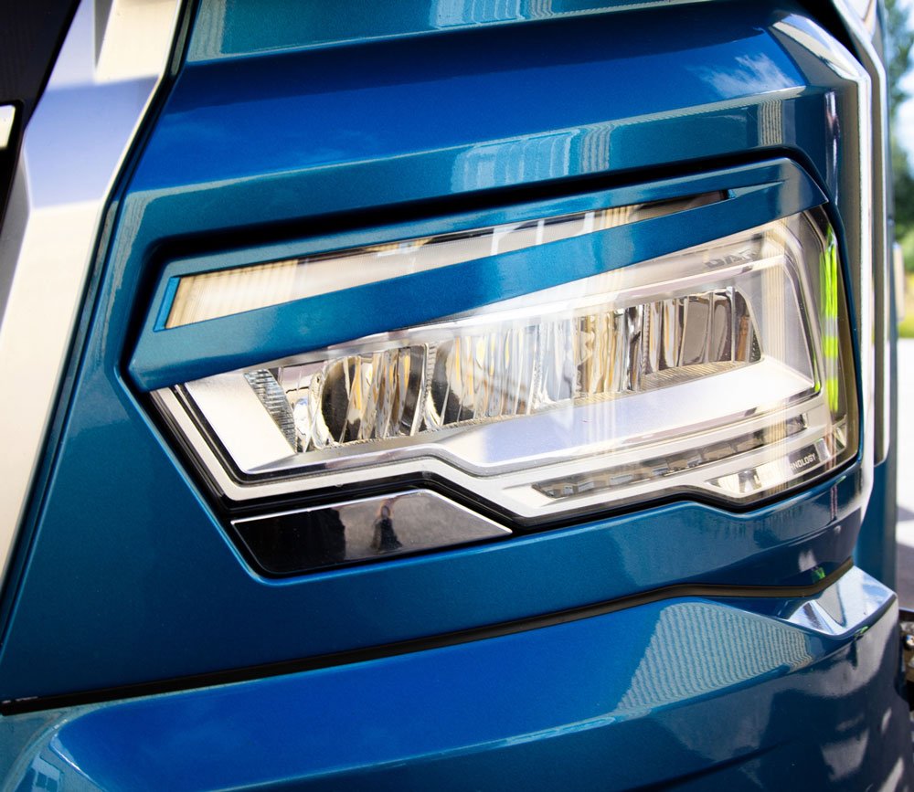 DAF žibintų apvadai